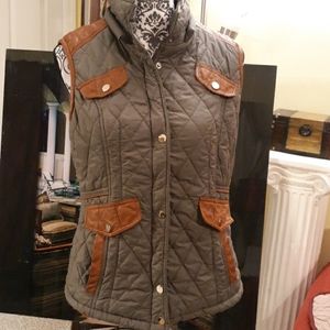 Fashionomics Safari Vest  NWOT